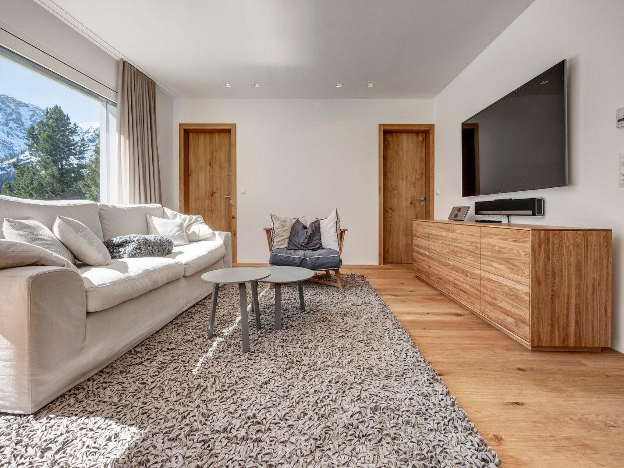 Photo of 80m2 Luxus Ferienwohnung im Parterre, 4 Betten
