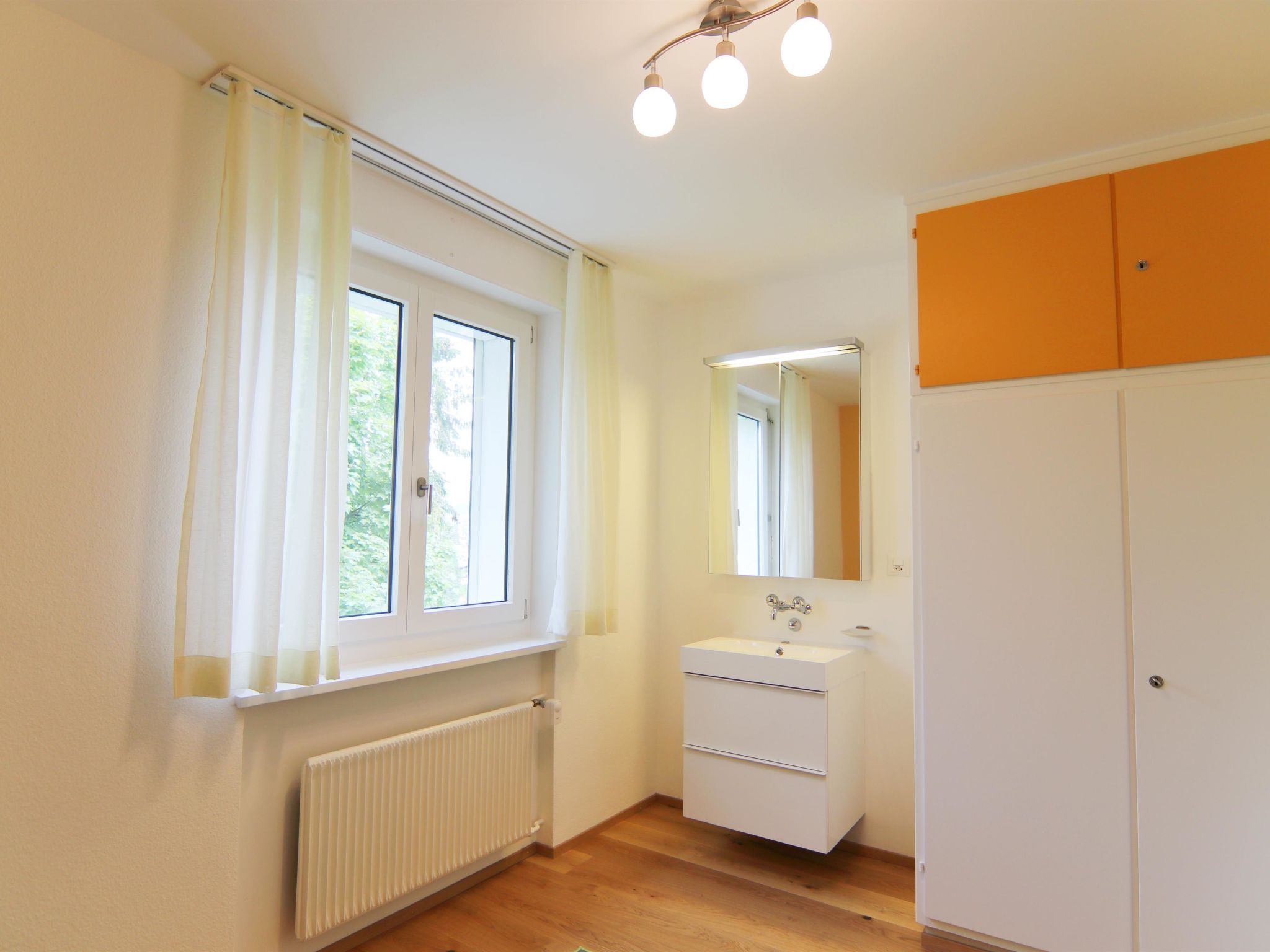 Photo of Viktoria B16 by Arosa Holiday Appartement/Fewo, Dusche oder Bad, WC, 4-Bettwohnu
