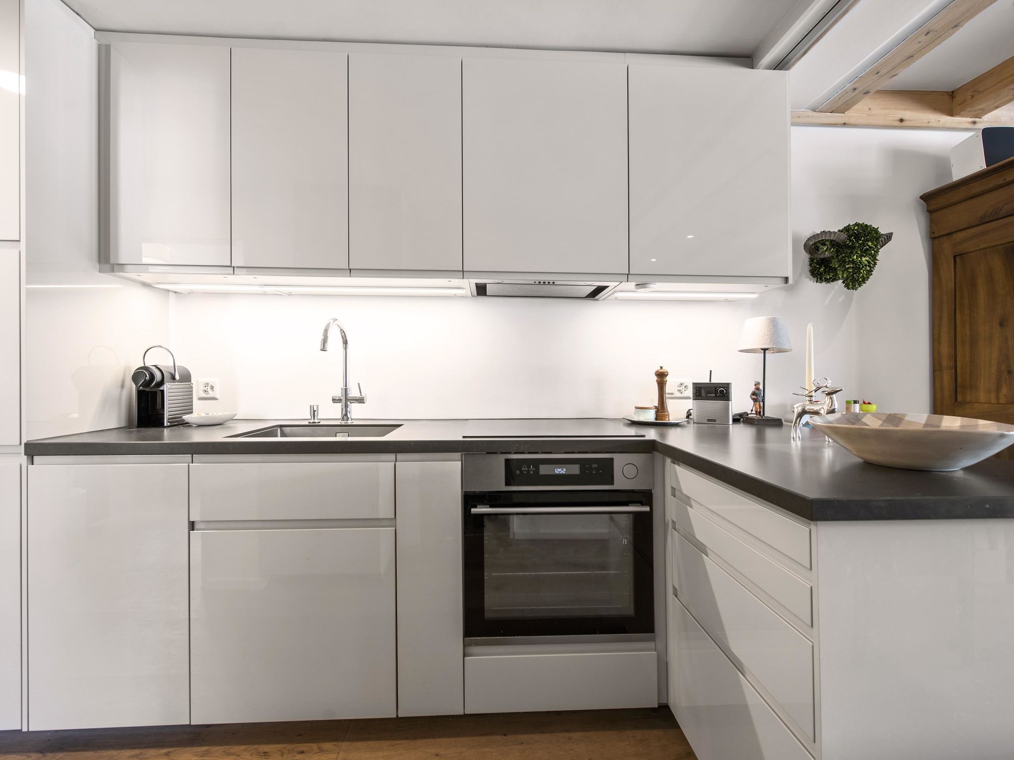 Photo of Rothornblick 65 by Arosa Holiday Appartement/Fewo, Dusche und Bad, WC, 6-Bettwoh