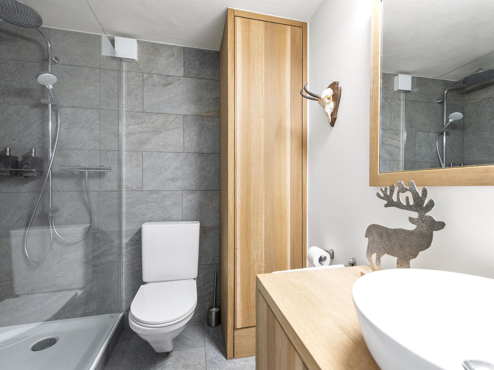 Photo of Rothornblick 65 by Arosa Holiday Appartement/Fewo, Dusche und Bad, WC, 6-Bettwoh