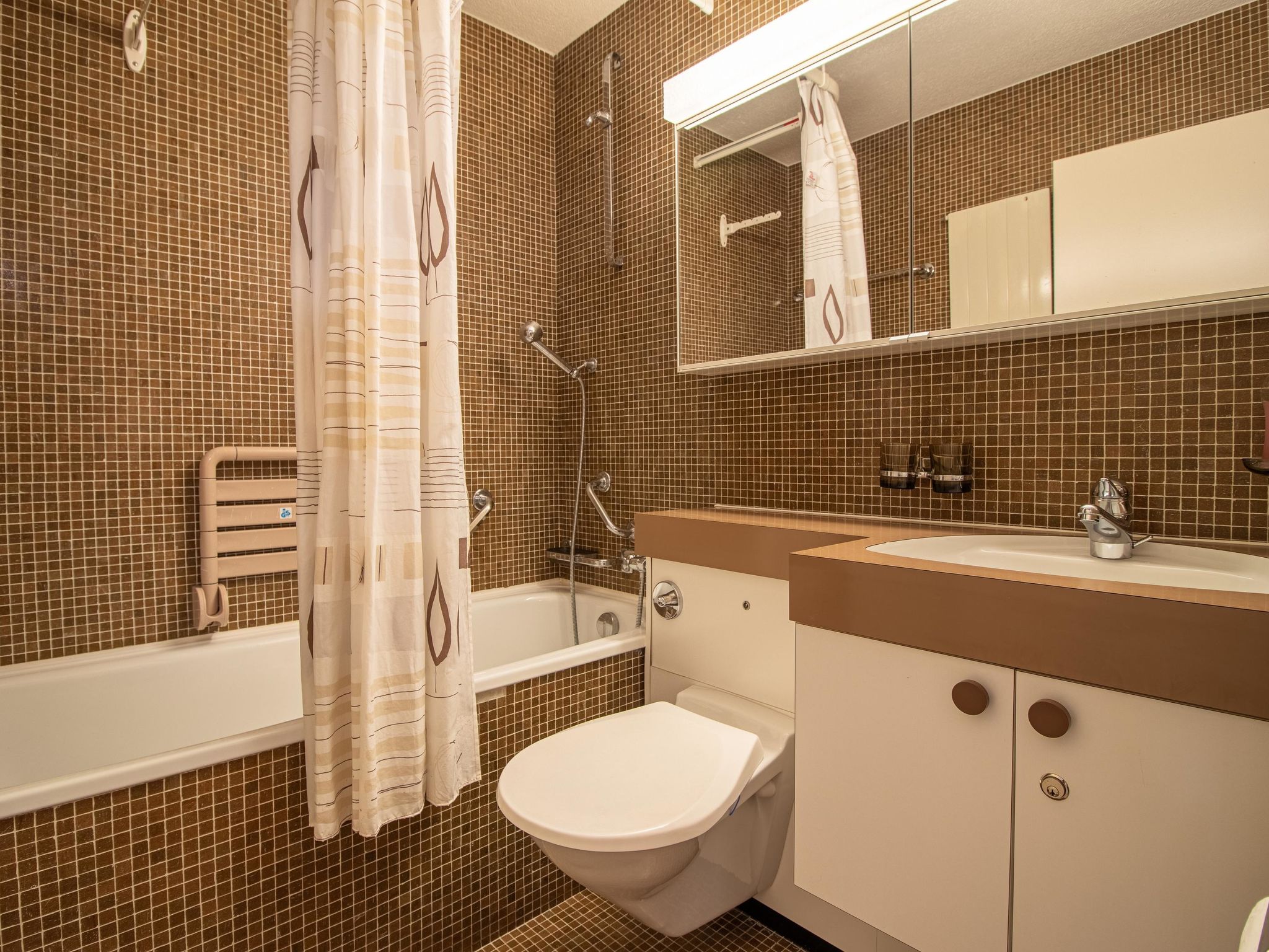 Photo of I dr Rehwiesa B24 by Arosa Holiday Appartement/Fewo,  , 3-Bettwohnung
