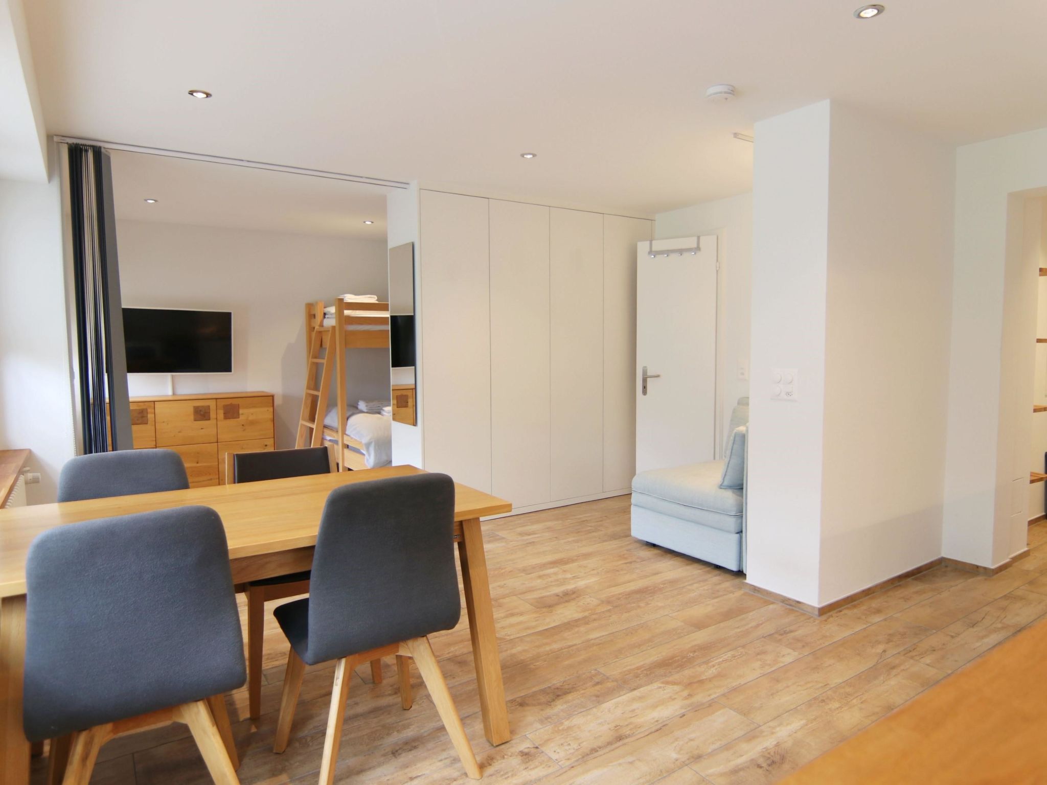 Jäggi 44 by Arosa Holiday Appartement/Fewo, Dusche und Bad, WC, 3-Bettwohnung