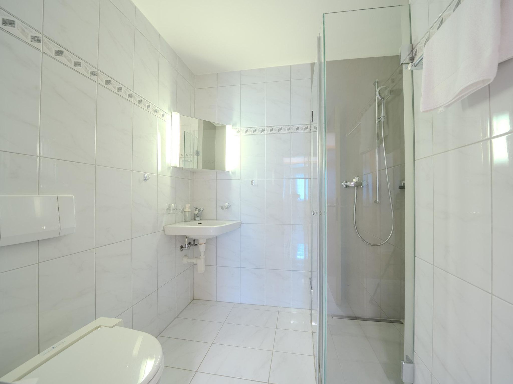 Photo of Casa Cresta C32 by Arosa Vacations Appartement/Fewo, Dusche und Bad, WC, 2 Schla