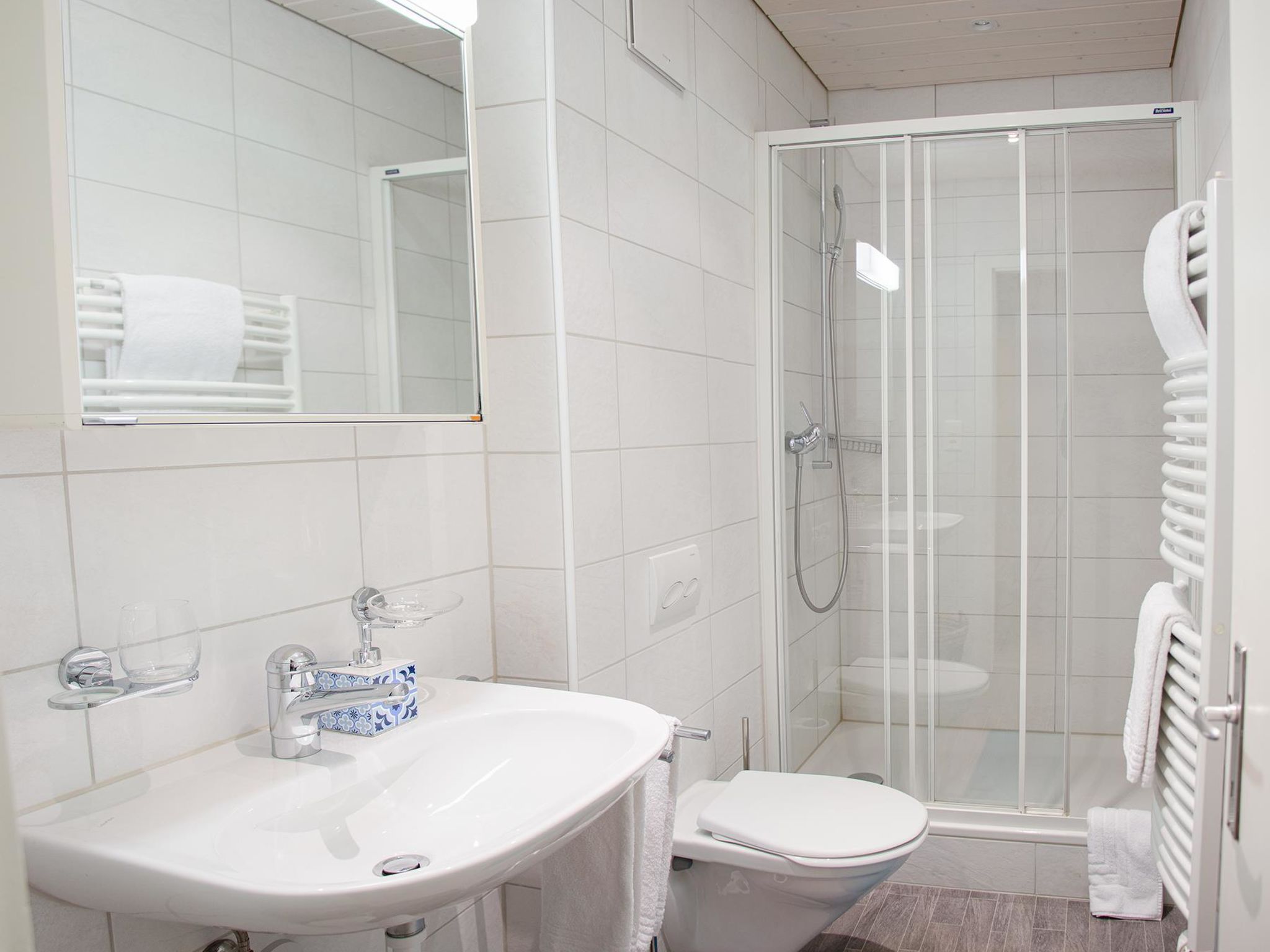 Photo of Miraflor Sonja by Arosa Holiday Appartement/Fewo, Dusche und Bad, WC, 2-Bettwohn