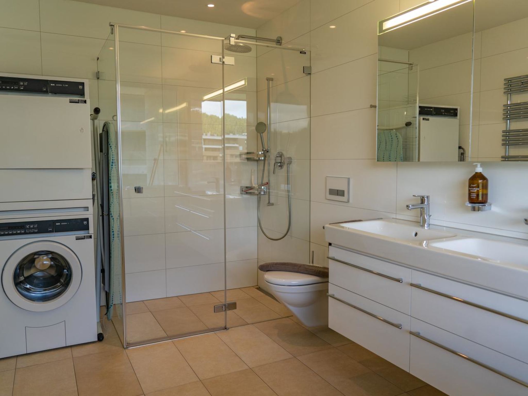 Photo of 130m2 Luxuswohnung mit grossem Balkon, 7 Personen