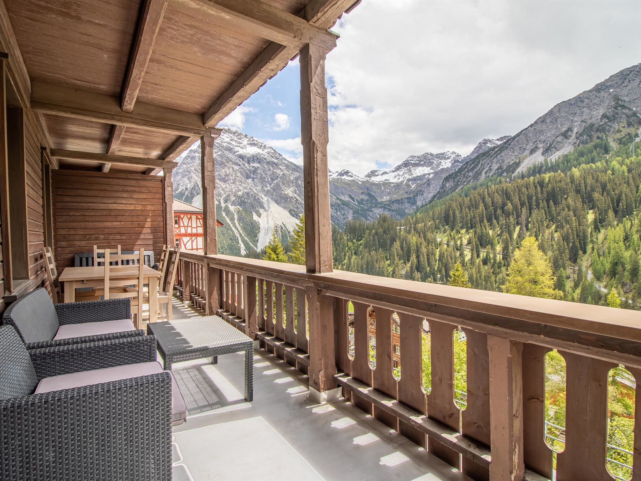 Photo of Weisshorn - Appartment