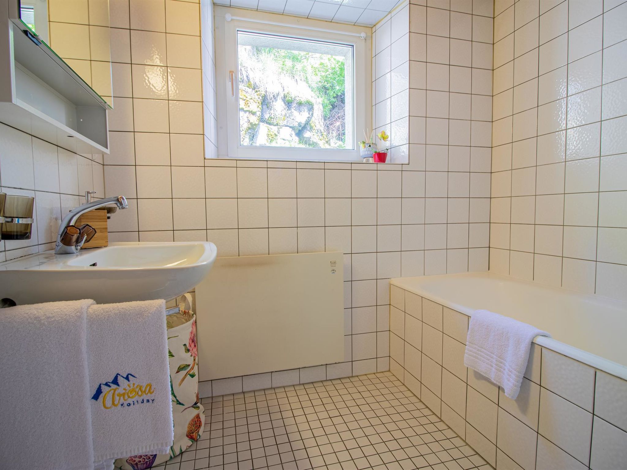 Photo of Weisshorn-Apartment by Arosa Holiday Appartement/Fewo, Bad, WC, 6-Bettwohnung