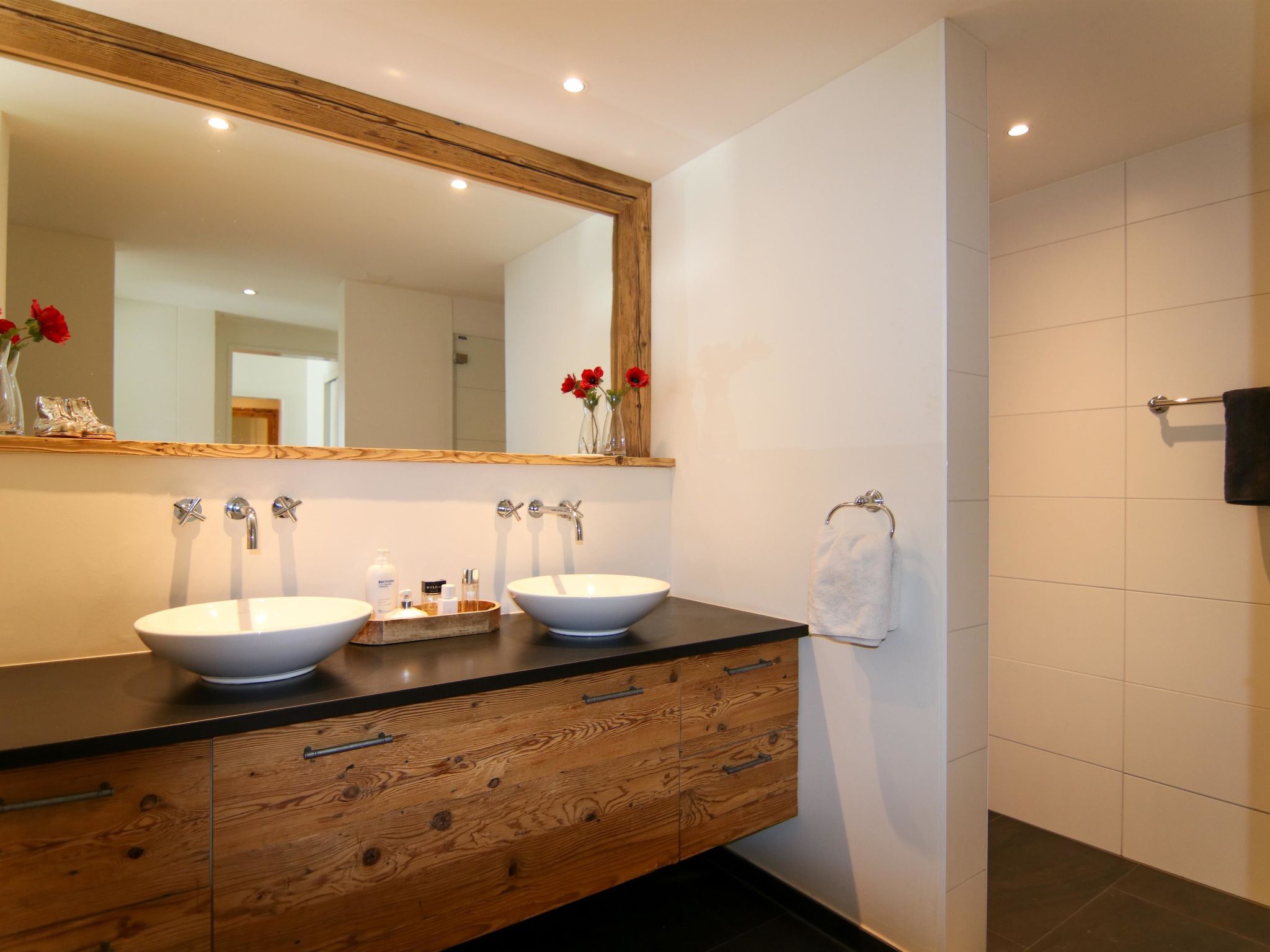Photo of Eden 2 by Arosa Holiday Appartement/Fewo, Bad, WC, 6-Bettwohnung