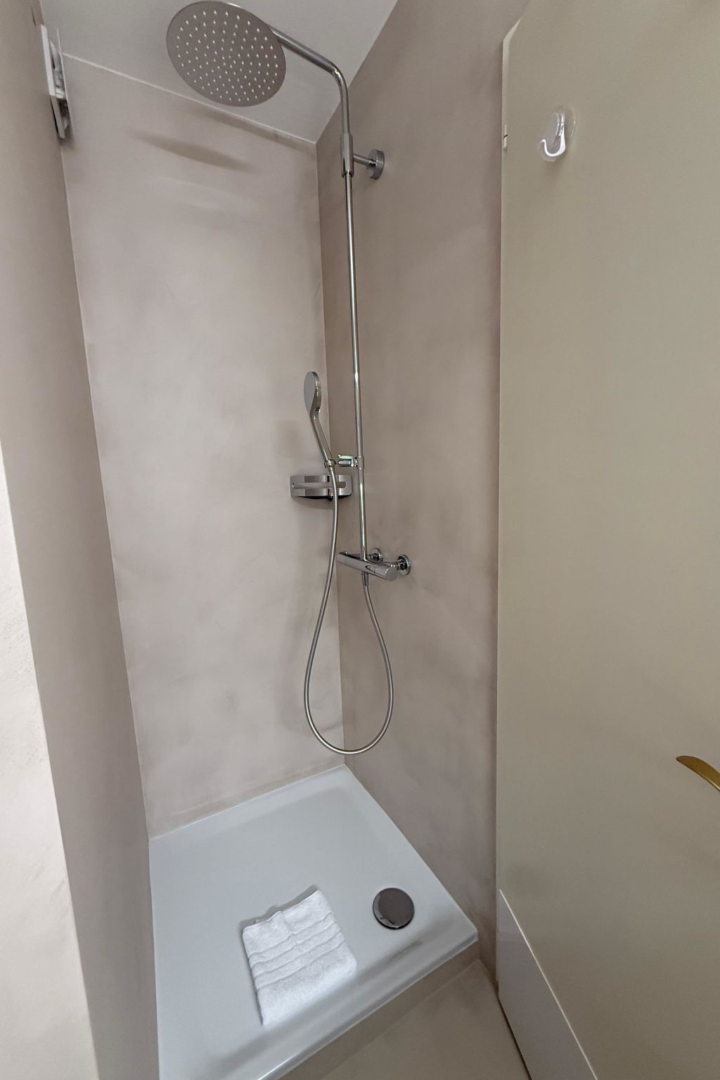Photo of Jäggi 35 by Arosa Holiday Appartement/Fewo, Bad, WC, 1 Schlafraum