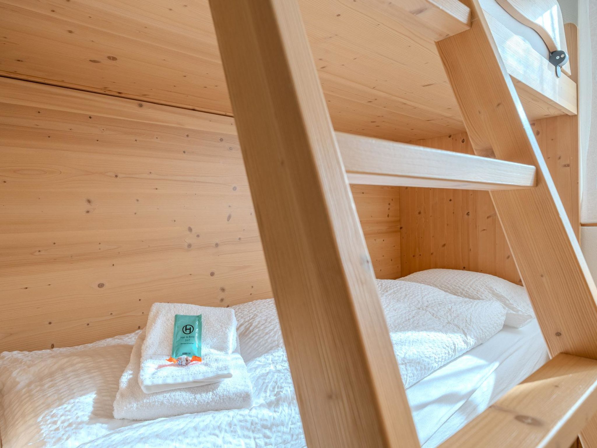 Photo of Sunnaschy Heidi by Arosa Vacations Appartement/Fewo, Dusche und Badewanne, 2 Sch