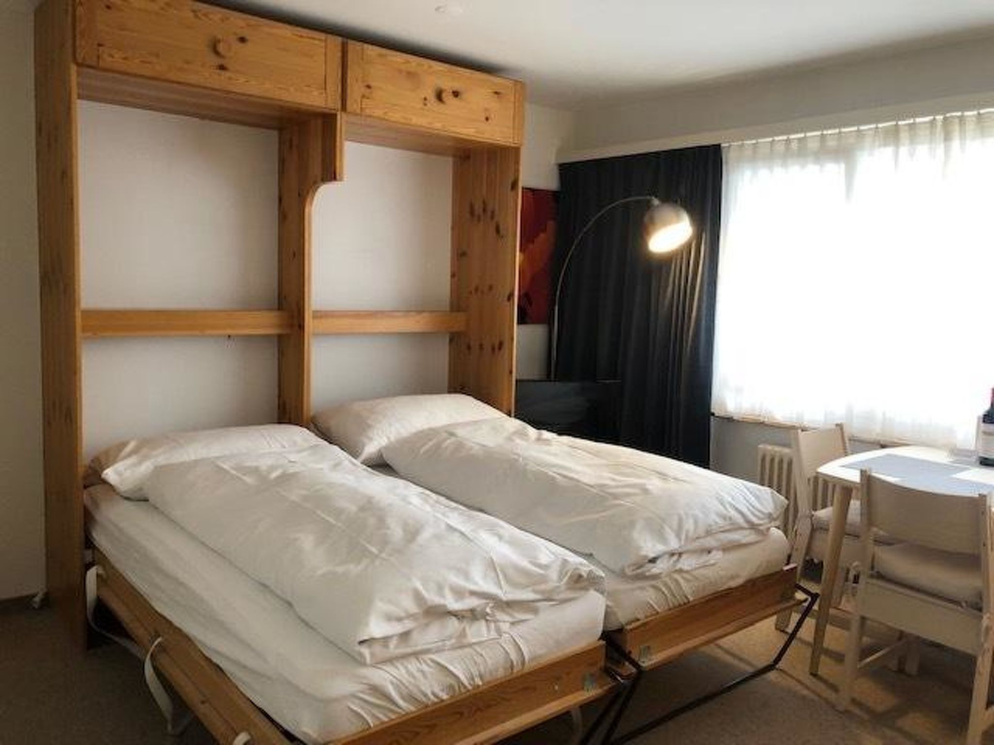 Photo of Paradies 04 Zweibettzimmer, Dusche oder Bad, WC, 2-Bettwohnung Paradies 04