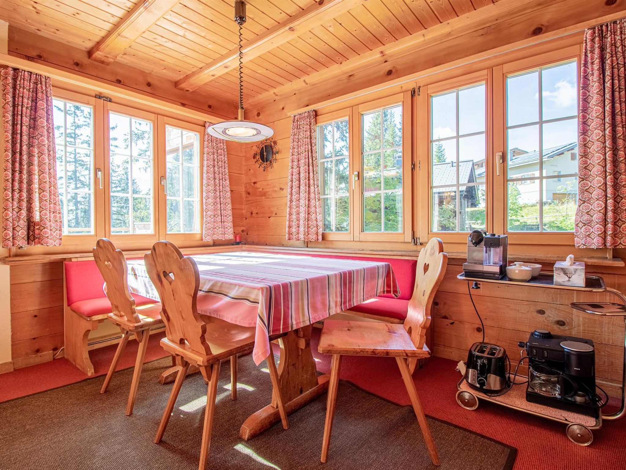 Chalet Soldanella by Arosa Holiday Appartement/Fewo, Dusche oder Bad, WC, 9-Bett - Image-tags.info