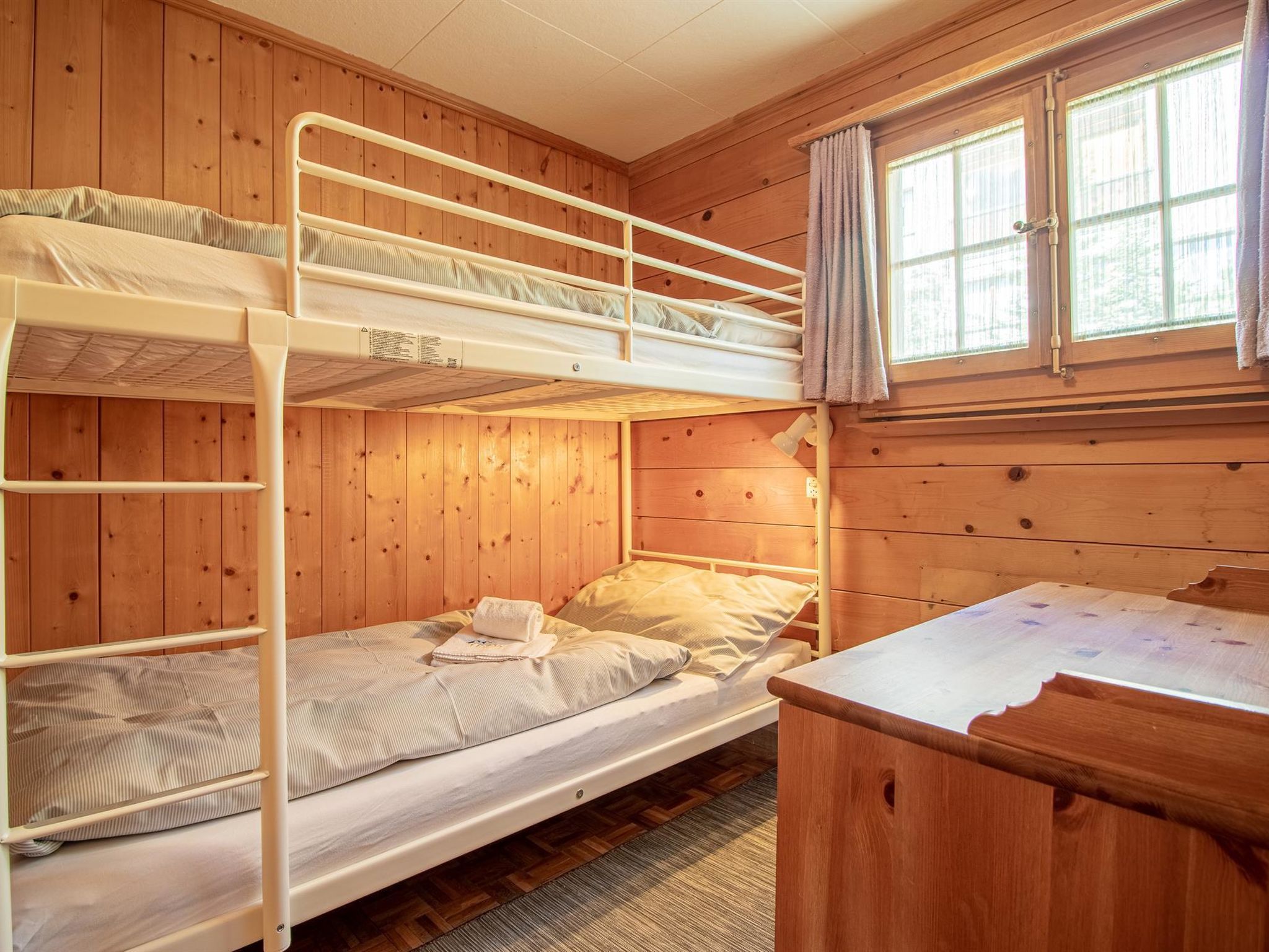 Chalet Soldanella by Arosa Holiday Appartement/Fewo, Dusche oder Bad, WC, 9-Bett - Image-tags.info