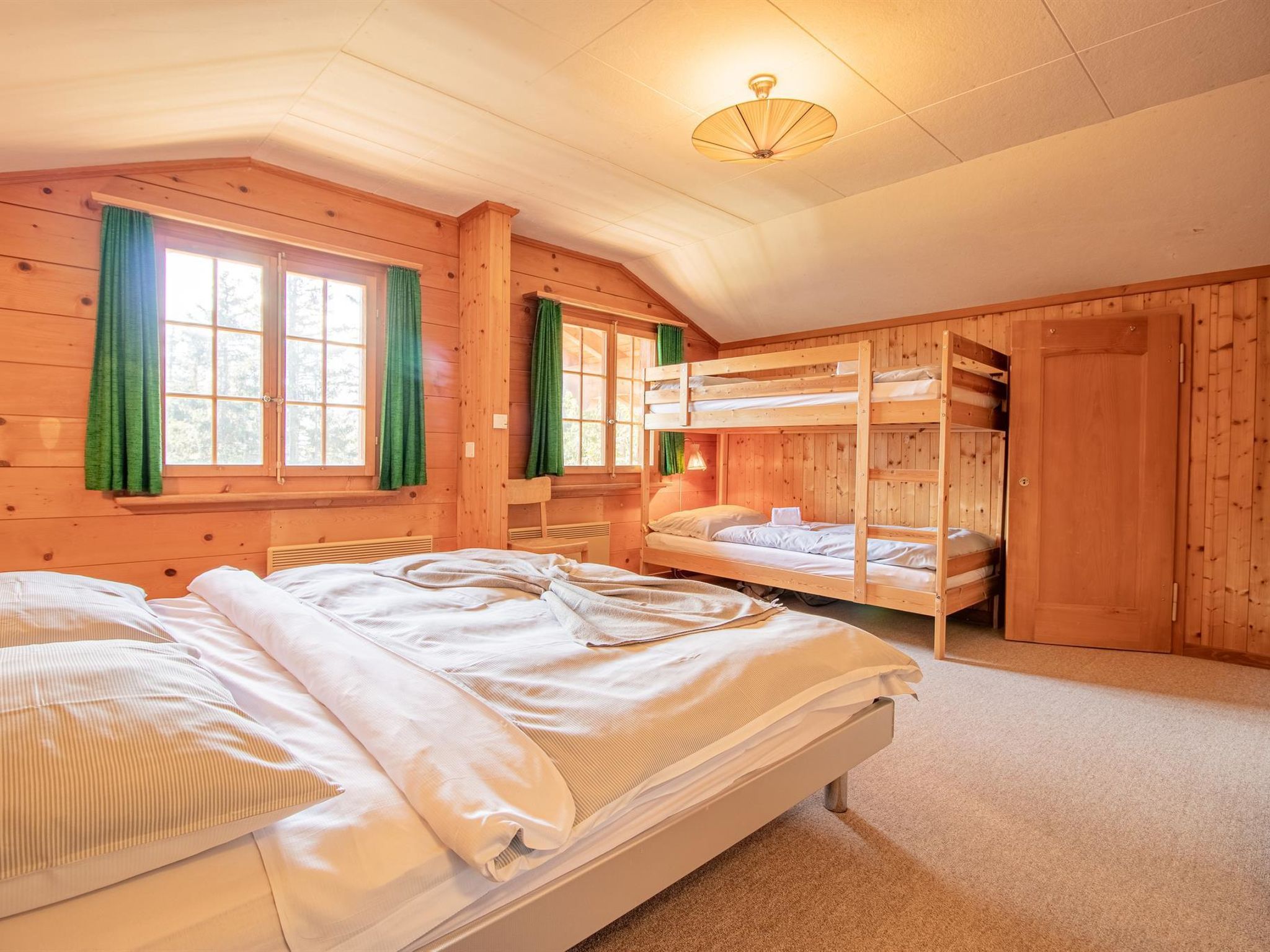 Chalet Soldanella by Arosa Holiday Appartement/Fewo, Dusche oder Bad, WC, 9-Bett - Image-tags.info