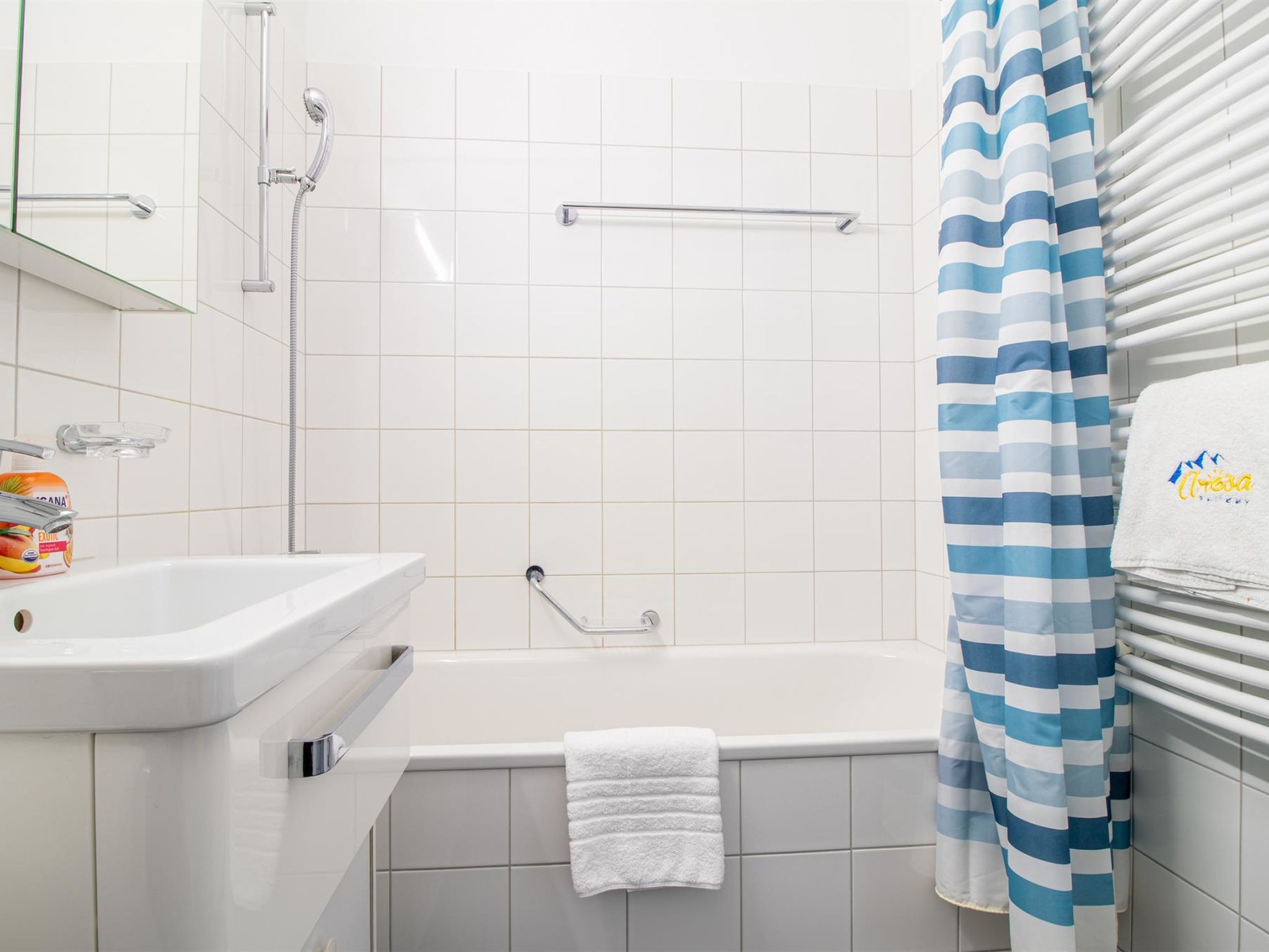 Viktoria B32 by Arosa Holiday Appartement/Fewo, Bad, WC Viktoria 32 - Image-tags.info