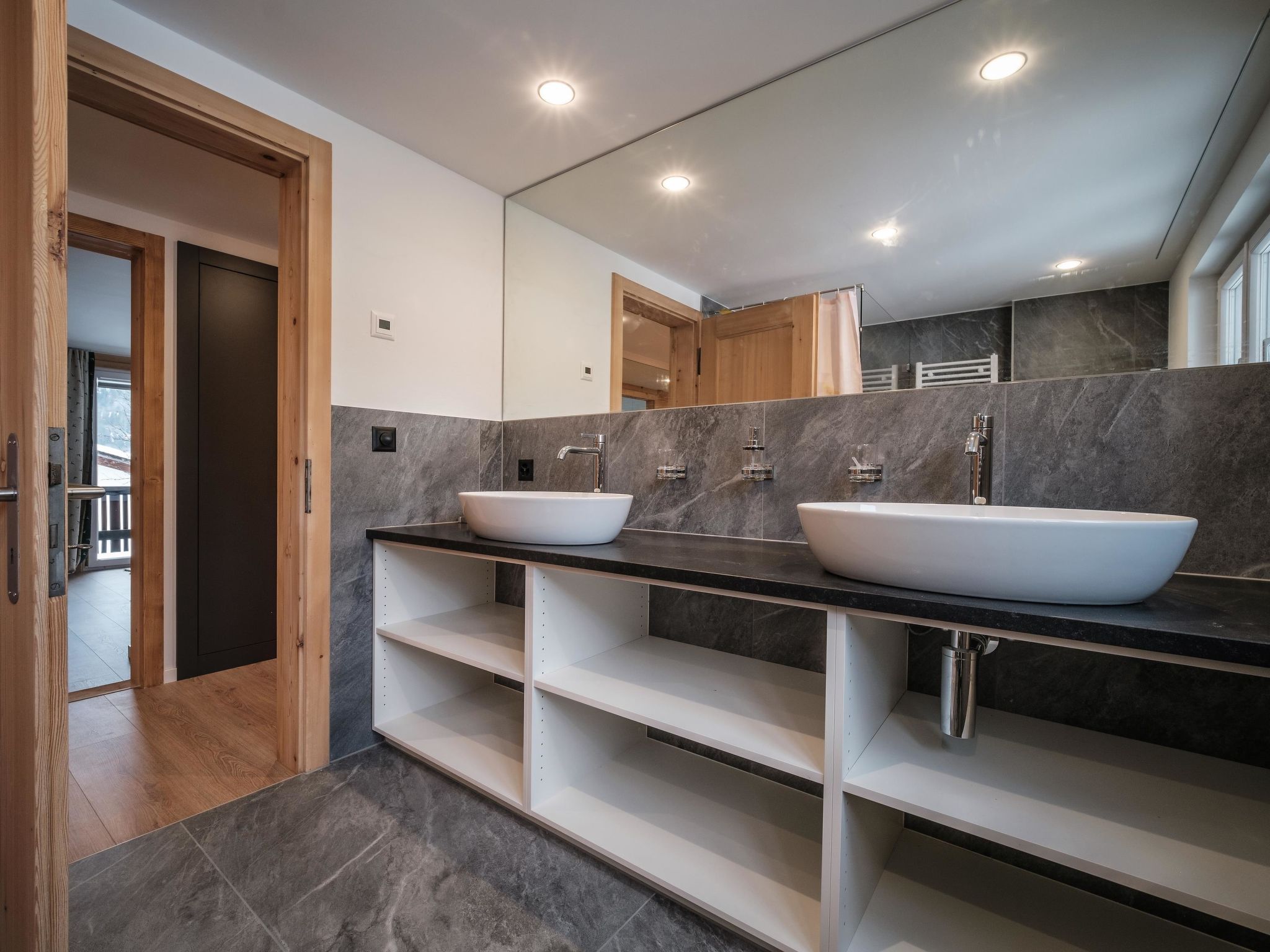 Photo of Grabahus Appartement/Fewo, Dusche oder Bad, WC, 9-Bettwohnung