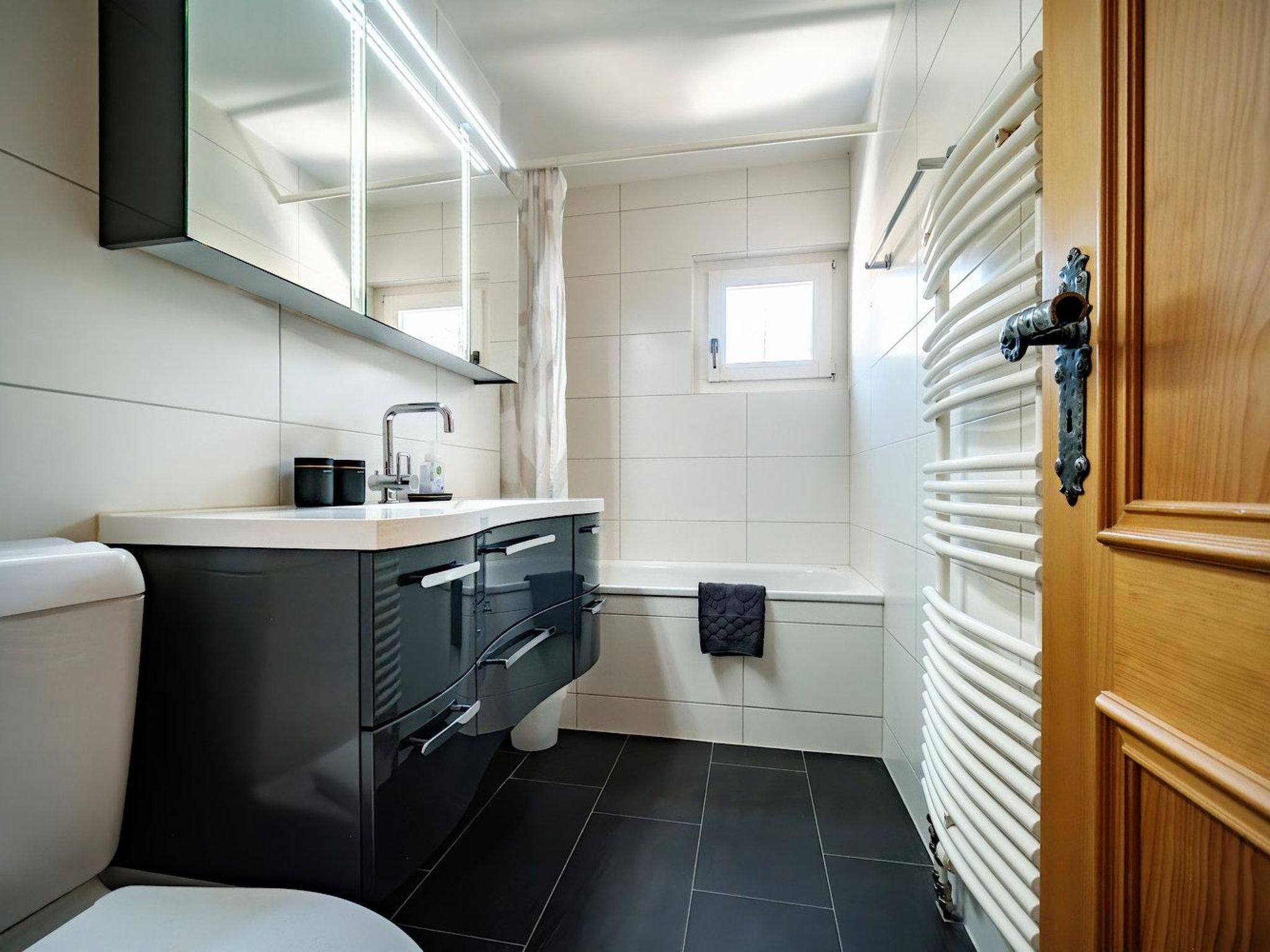 Photo of Brüggli A14 Appartement/Fewo, Bad, WC, 4-Bettwohnung