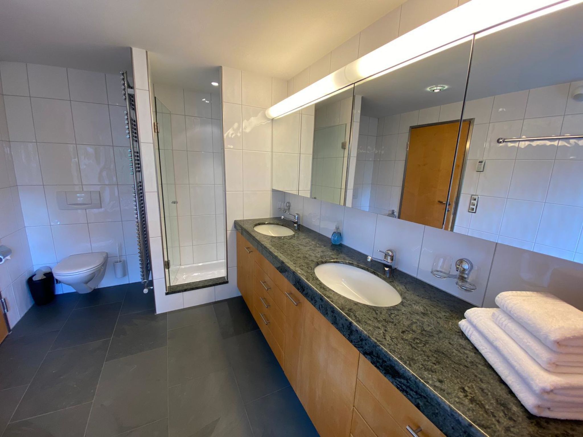 Photo of Chalet Badrutt by Arosa Holiday Appartement/Fewo, Dusche und Bad, WC, 8-Bettwohn