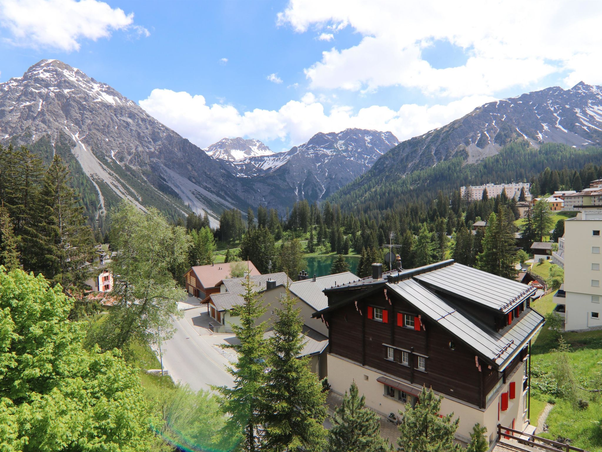 Photo of Chalet Badrutt by Arosa Holiday Appartement/Fewo, Dusche und Bad, WC, 8-Bettwohn