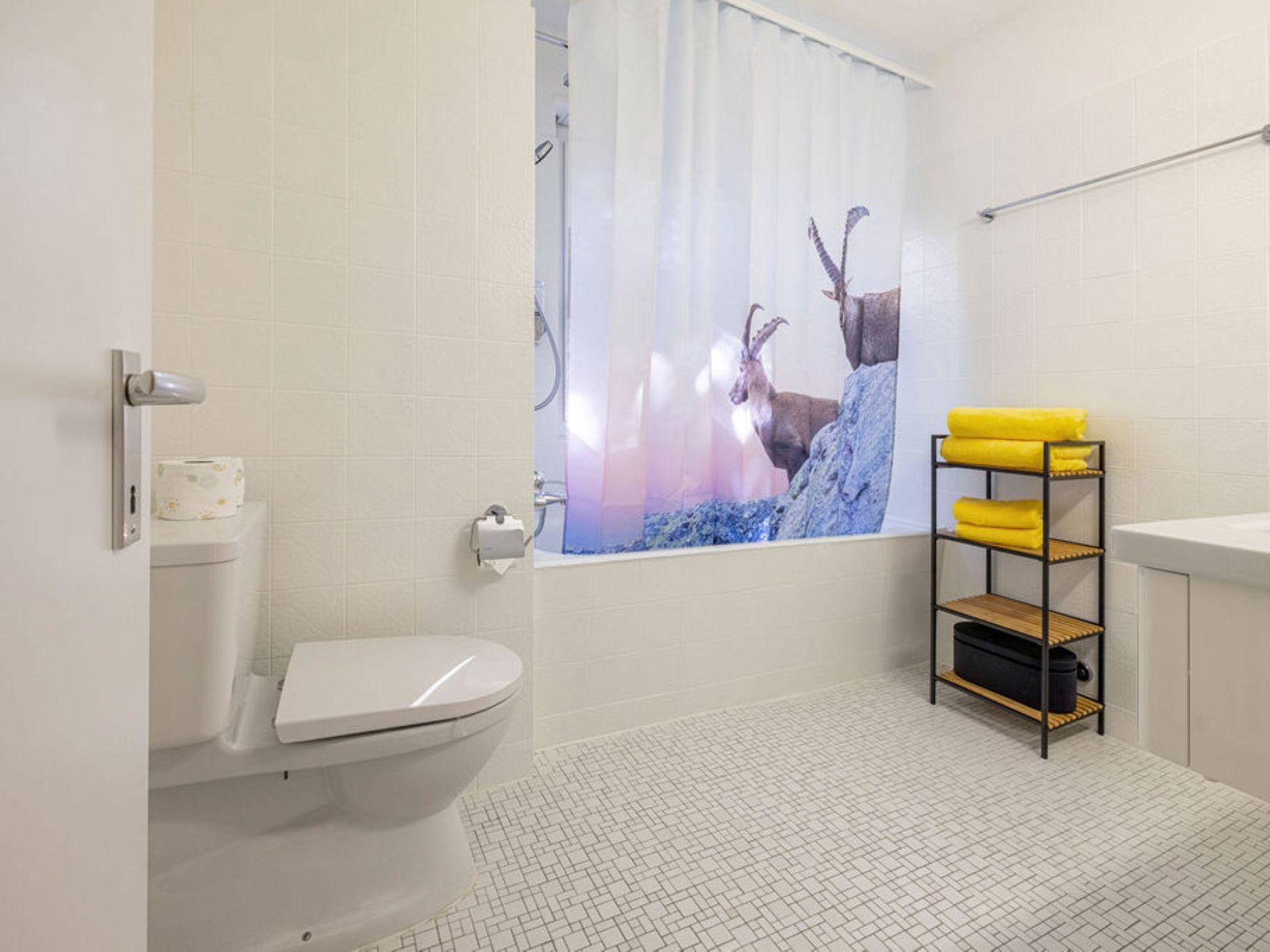 Photo of Casa Irmella 40 by Arosa Holiday Appartement/Fewo, Bad, WC, 4-Bettwohnung