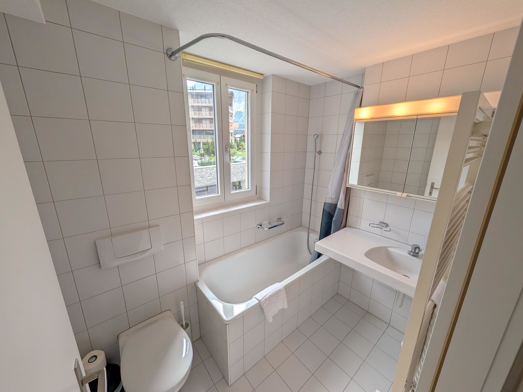 Photo of Hermann 2 by Arosa Holiday Appartement/Fewo, Bad, WC, 8-Bettwohnung Hermann 2