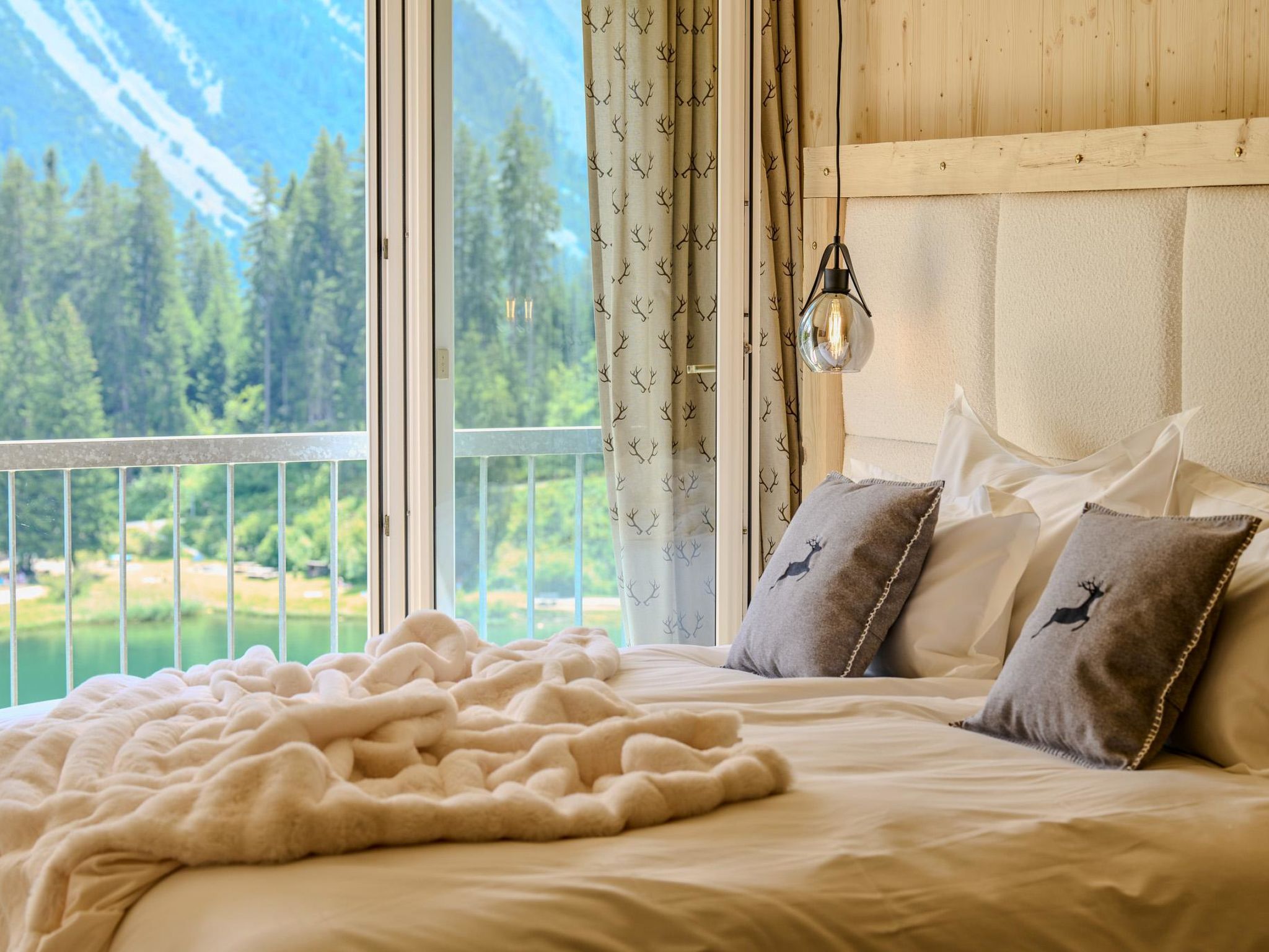 Photo of appartamaint tscherv by Arosa Vacations Appartement/Fewo, Dusche, WC, Seeblick