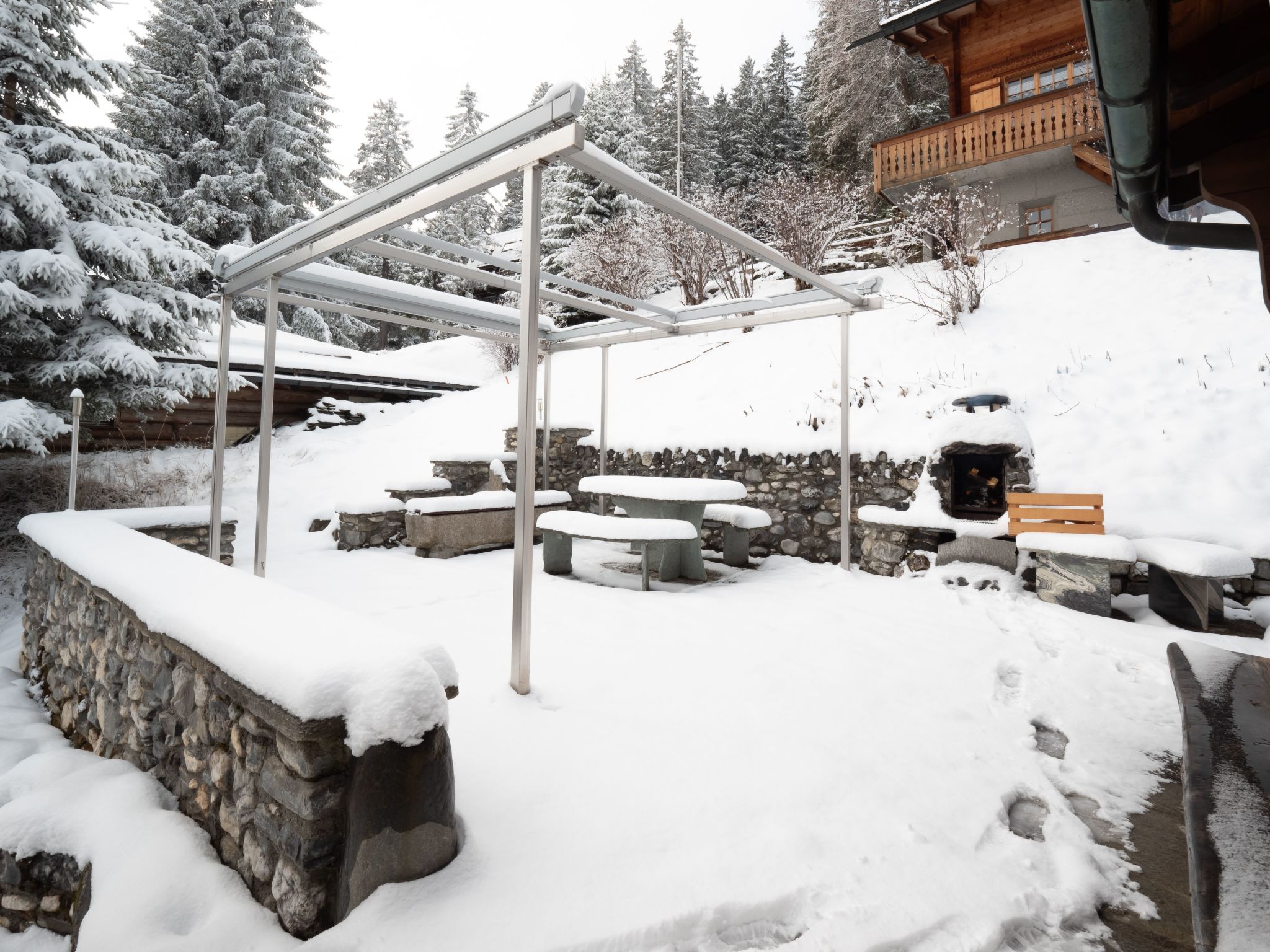 Alpen Retreat-Binnen