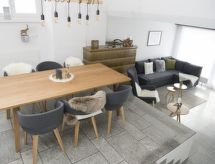 Ruim 6-persoons appartement in Valbella met open haard en balkon - thumbnail 2