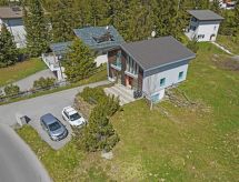 Vrijstaand chalet voor 9 in Valbella met panoramisch uitzicht - thumbnail 2
