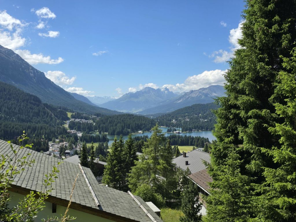 Appartement Ferienwohnung Sur Lai in Zwitserland