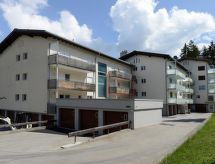 Rustiek 5-persoons appartement direct aan de skipiste in Lenzerheide - thumbnail 2