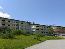 Rustiek 5-persoons appartement direct aan de skipiste in Lenzerheide - thumbnail 1