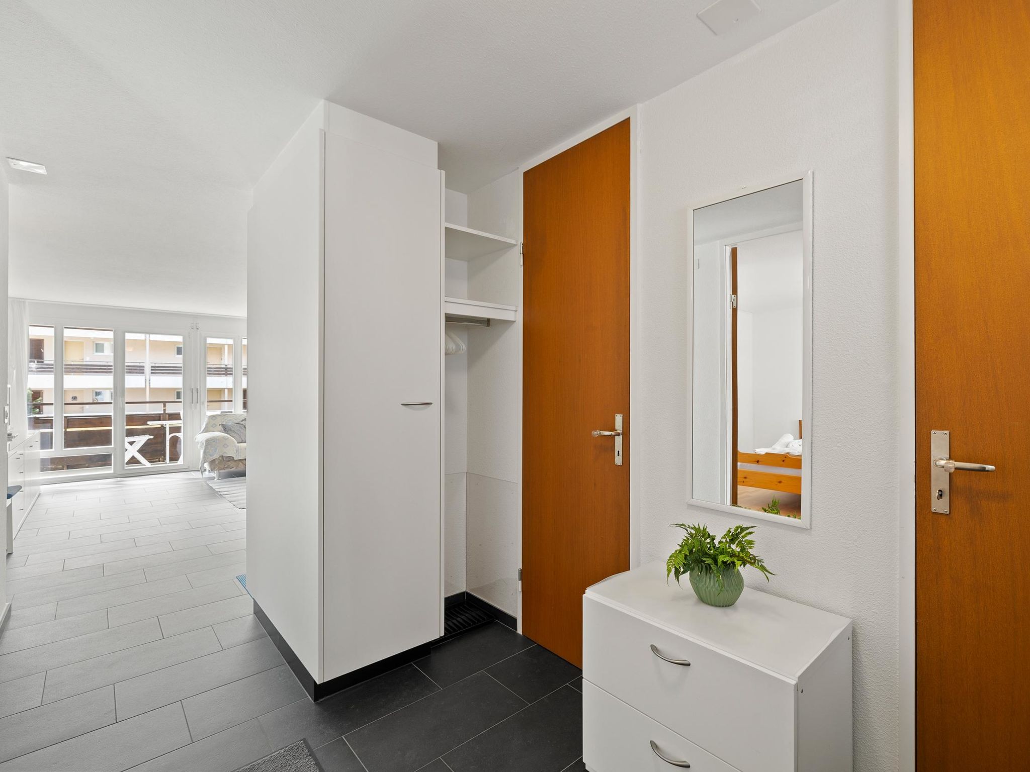 Nr.05 Haus Sursilvana Appartement/Fewo,   Nr.05 Haus Sursilvana IH - Image-tags.info