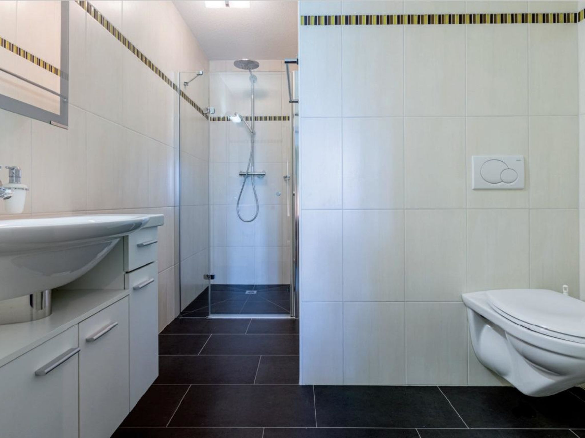 Ferienwohnung zBERG Appartement/Fewo, Dusche und Bad, WC, 3 Schlafräume - Image-tags.info