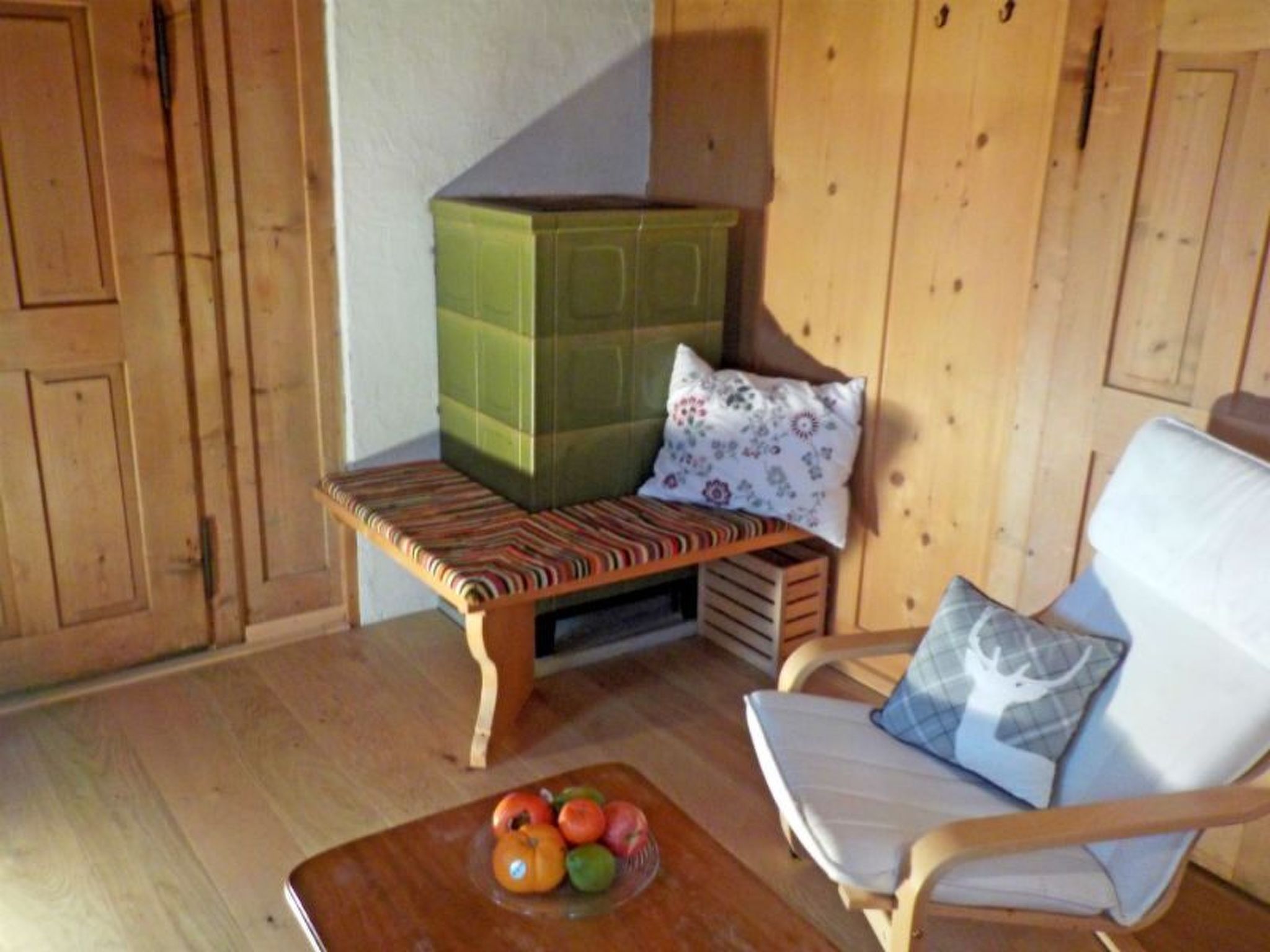 Appartement Bio-Hirschfarm, Versam, (Versam), 04002B – Séjour, photo 6 sur 9