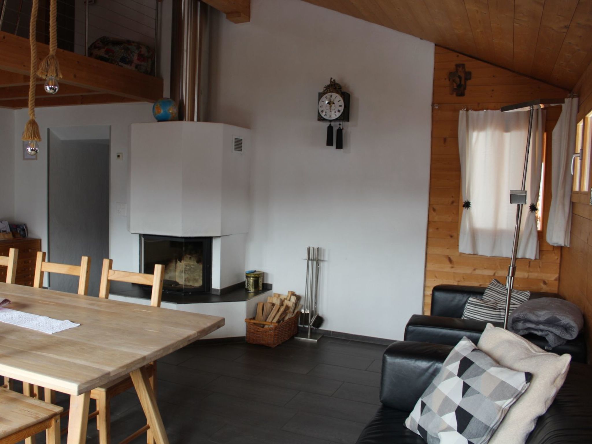Appartement Juon, Tenna, (Tenna), 06010B – Séjour, photo 9 sur 19
