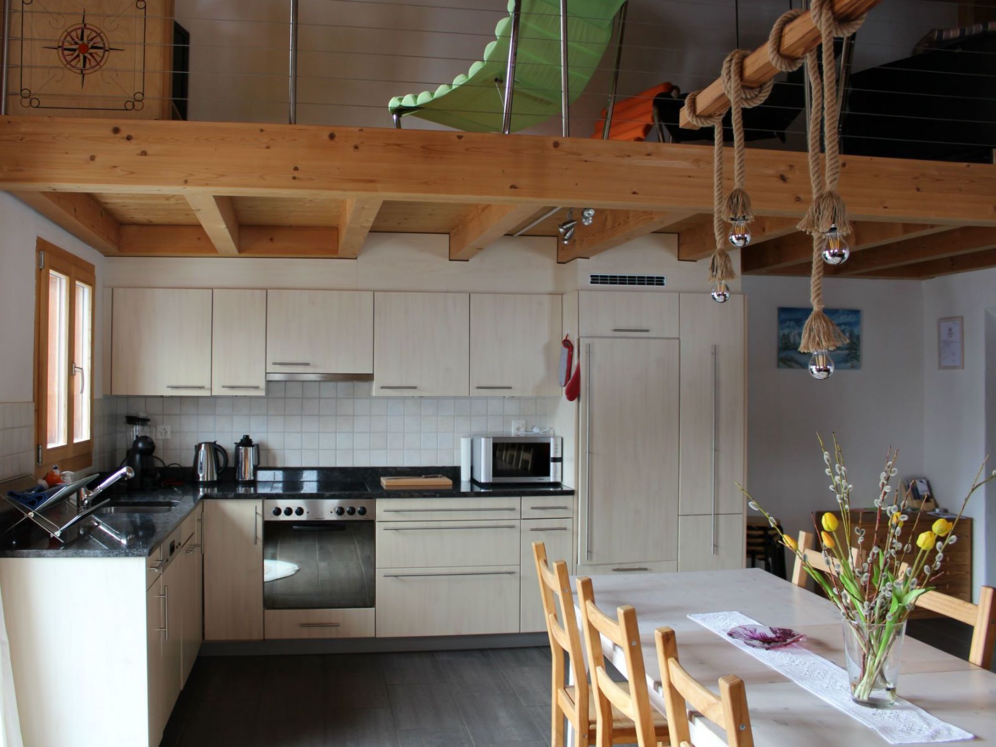Appartement Juon, Tenna, (Tenna), 06010B – Cuisine et coin repas, photo 13 sur 19
