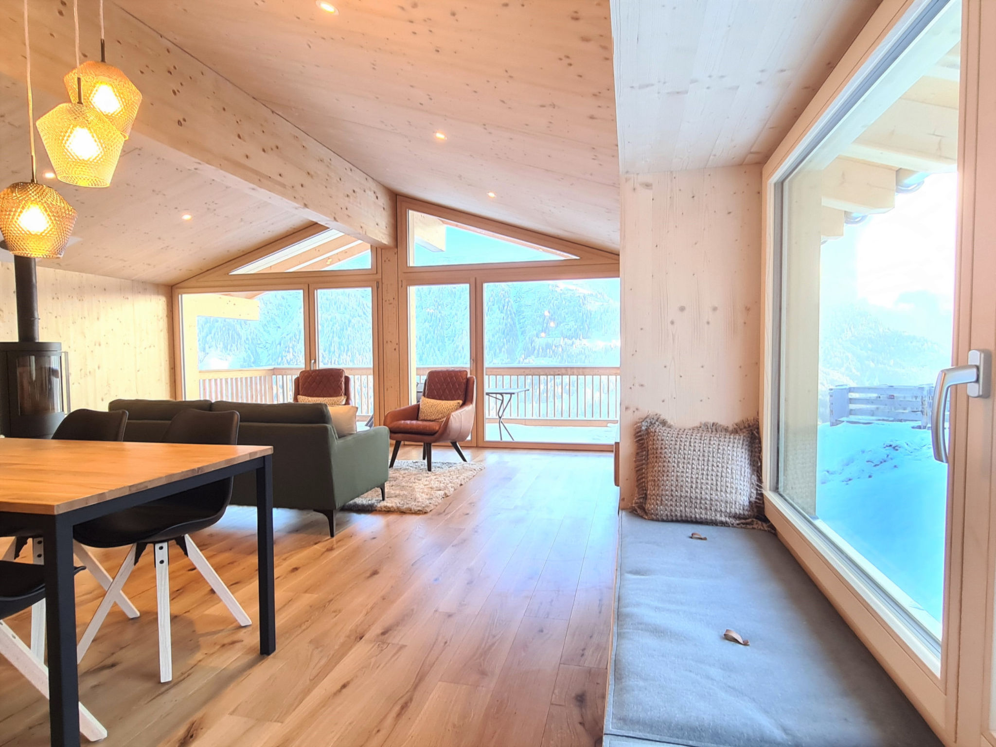 Solar by biobuchli, Tenna, (Tenna). - Binnen