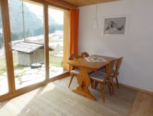 Knusse berghut aan het meer in Thalkirch – Surselva - thumbnail 6