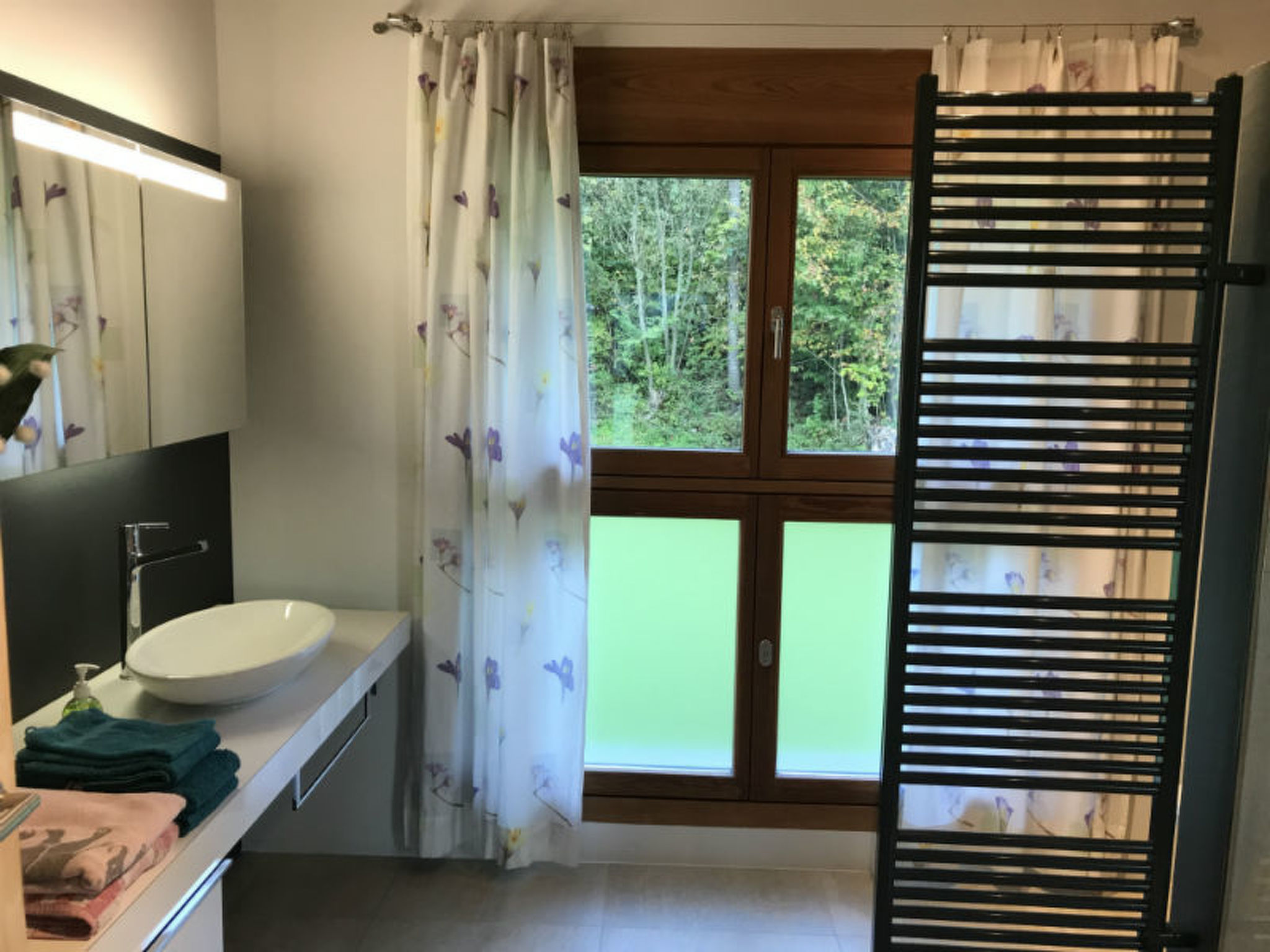 Carrera mit Traumgarten, Valendas, (Valendas). - Binnen