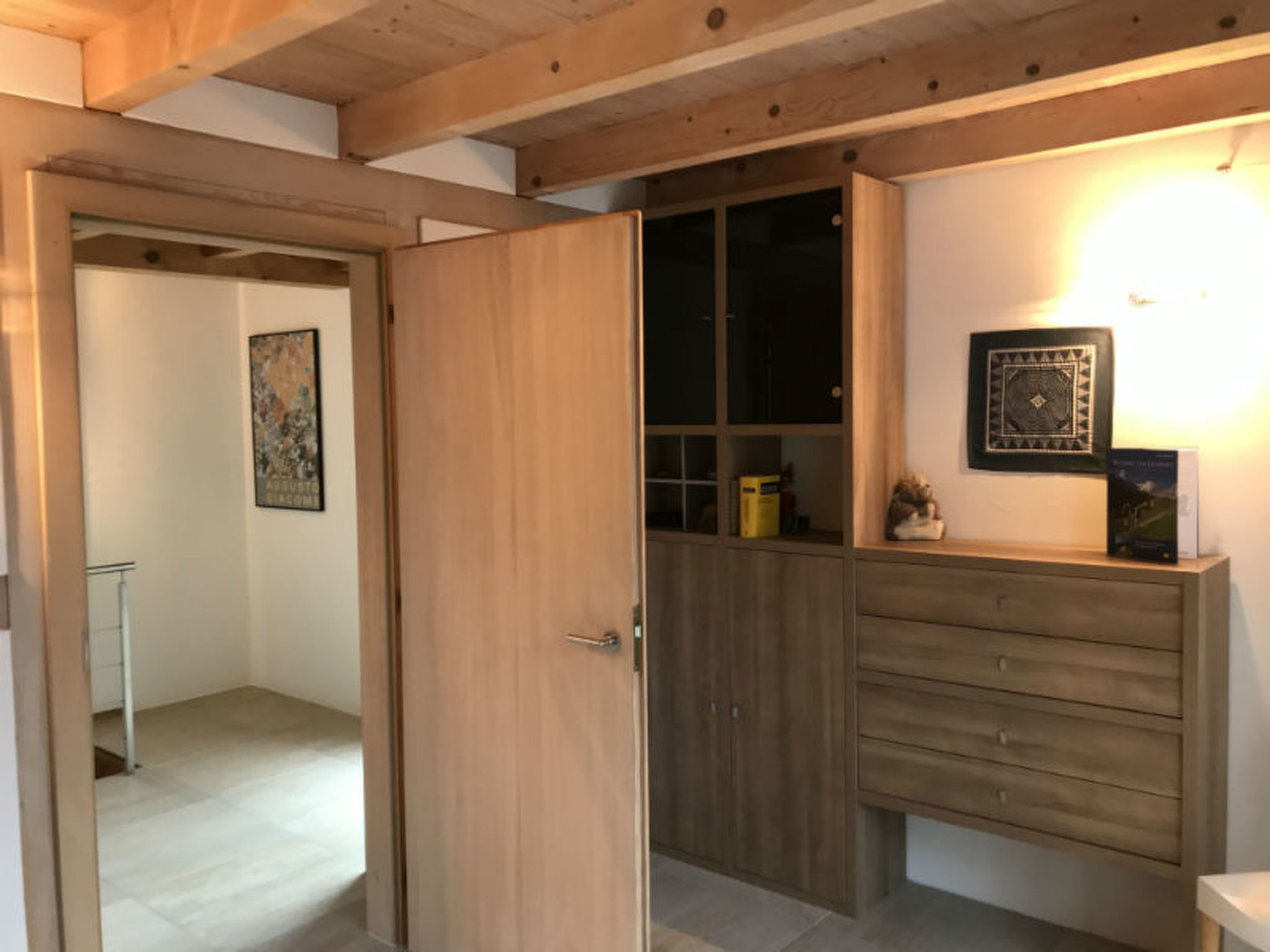 Carrera mit Traumgarten, Valendas, (Valendas). - Binnen