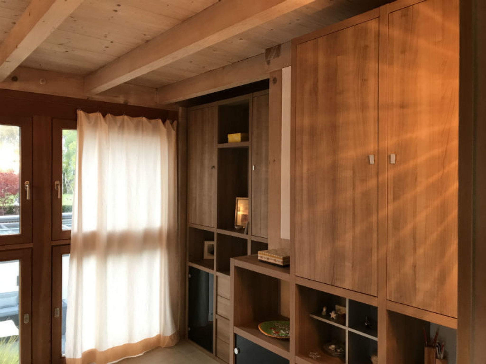 Carrera mit Traumgarten, Valendas, (Valendas). - Binnen