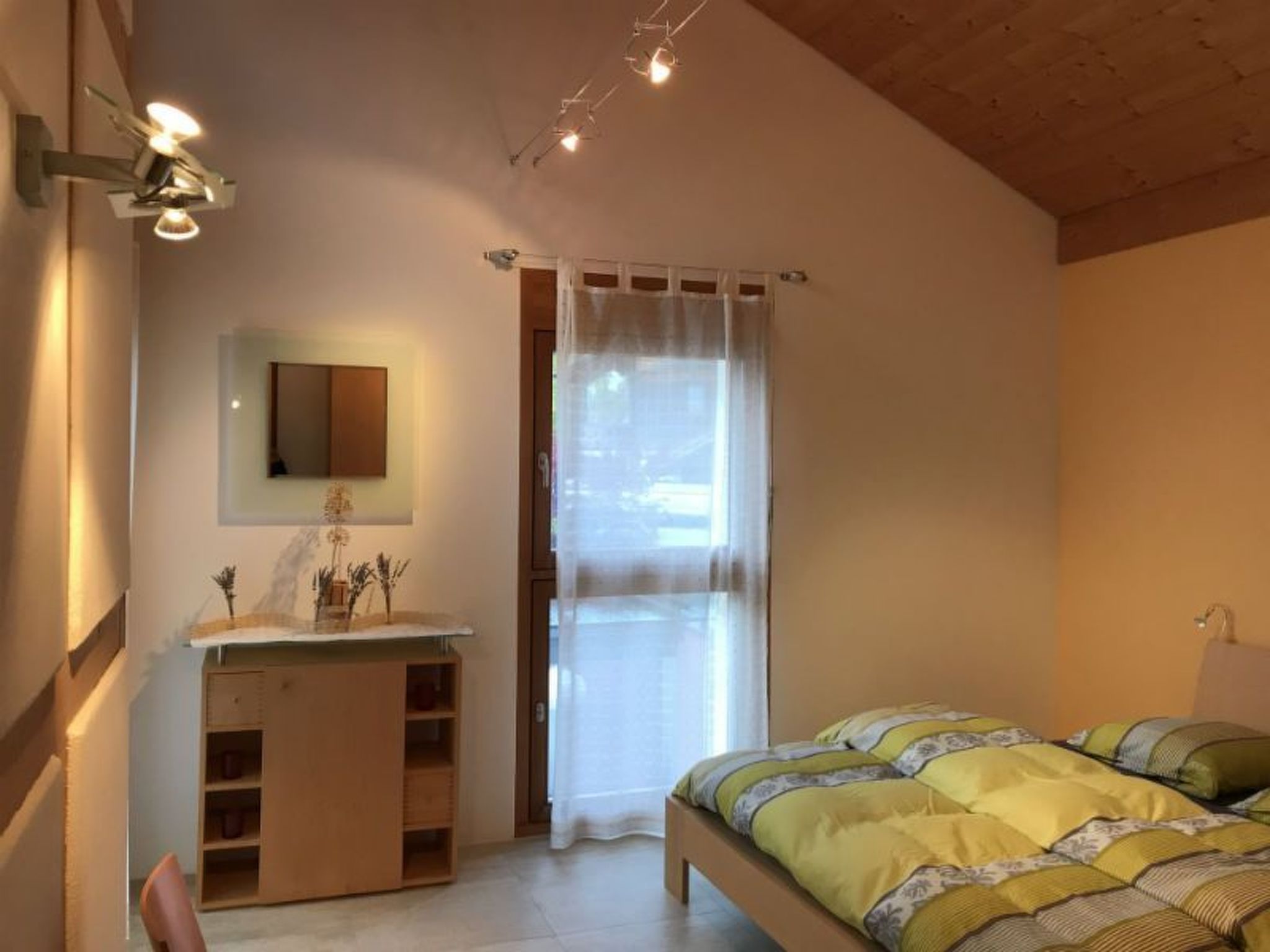 Ferienhaus Carrera mit Traumgarten, Valendas, (Valendas), 22007B