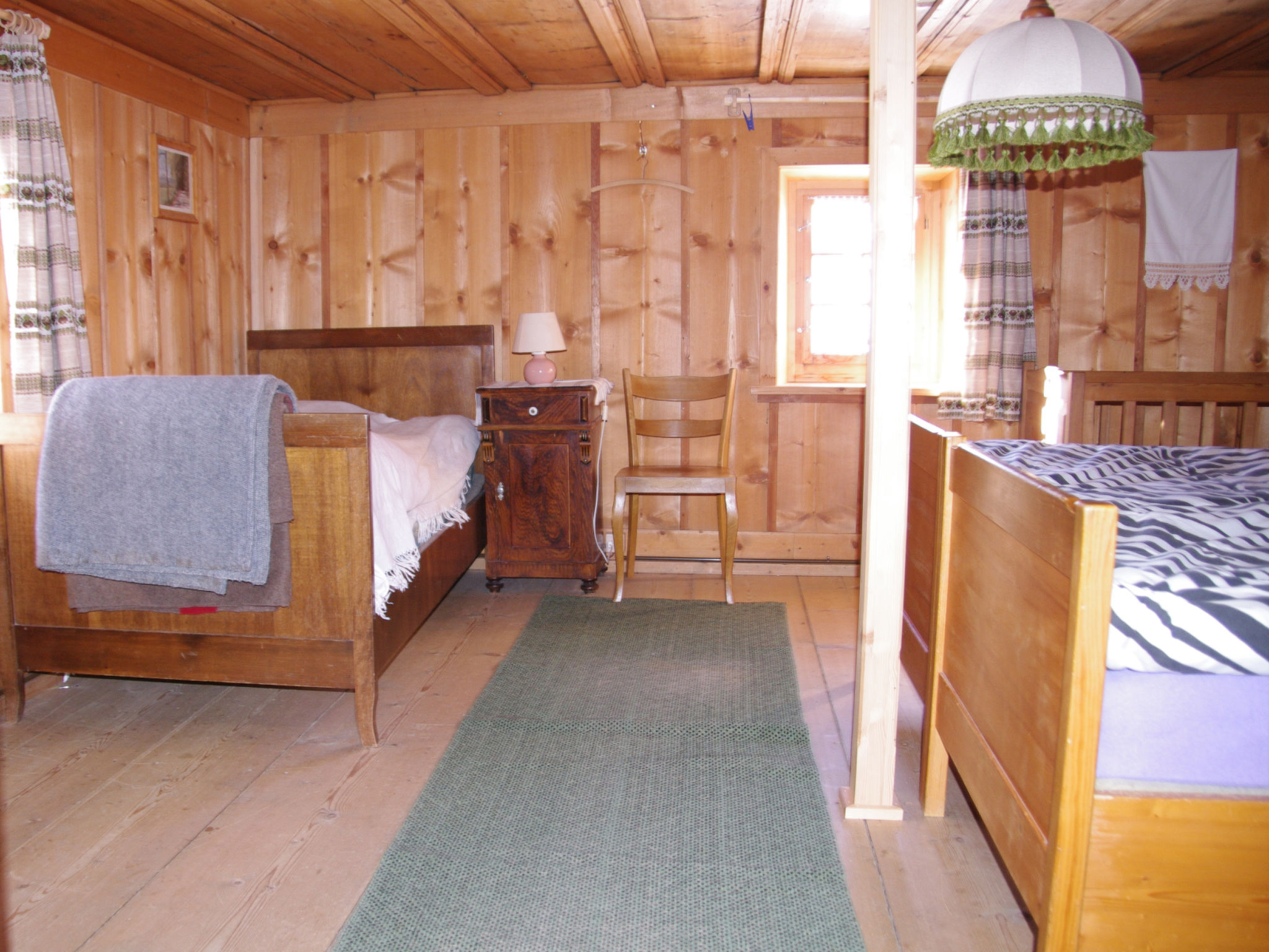 Ferienhaus Altes Walserhaus, Brün, (Valendas-Brün), 22004B