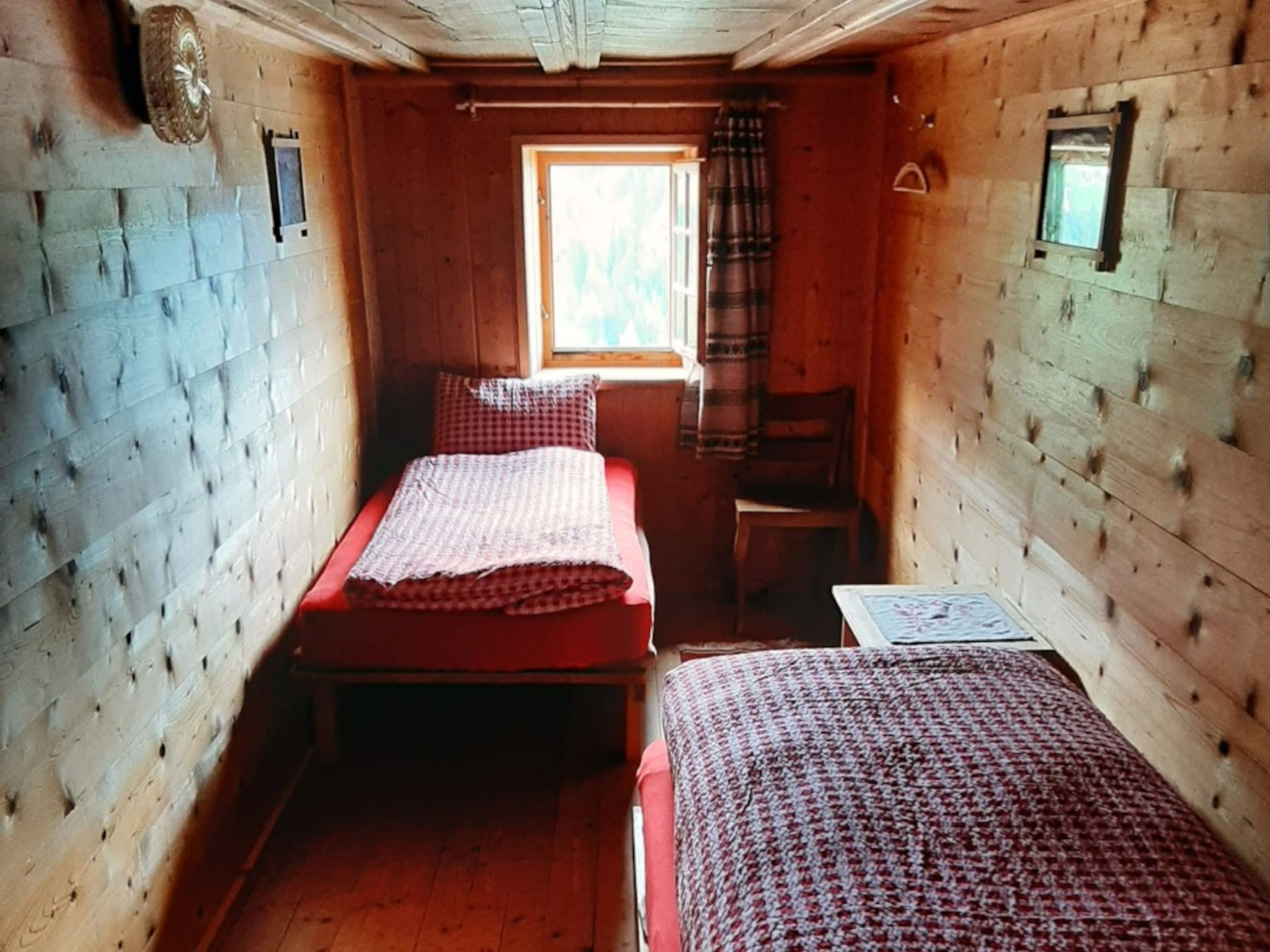 Ferienhaus Altes Walserhaus, Brün, (Valendas-Brün), 22004B - Binnen