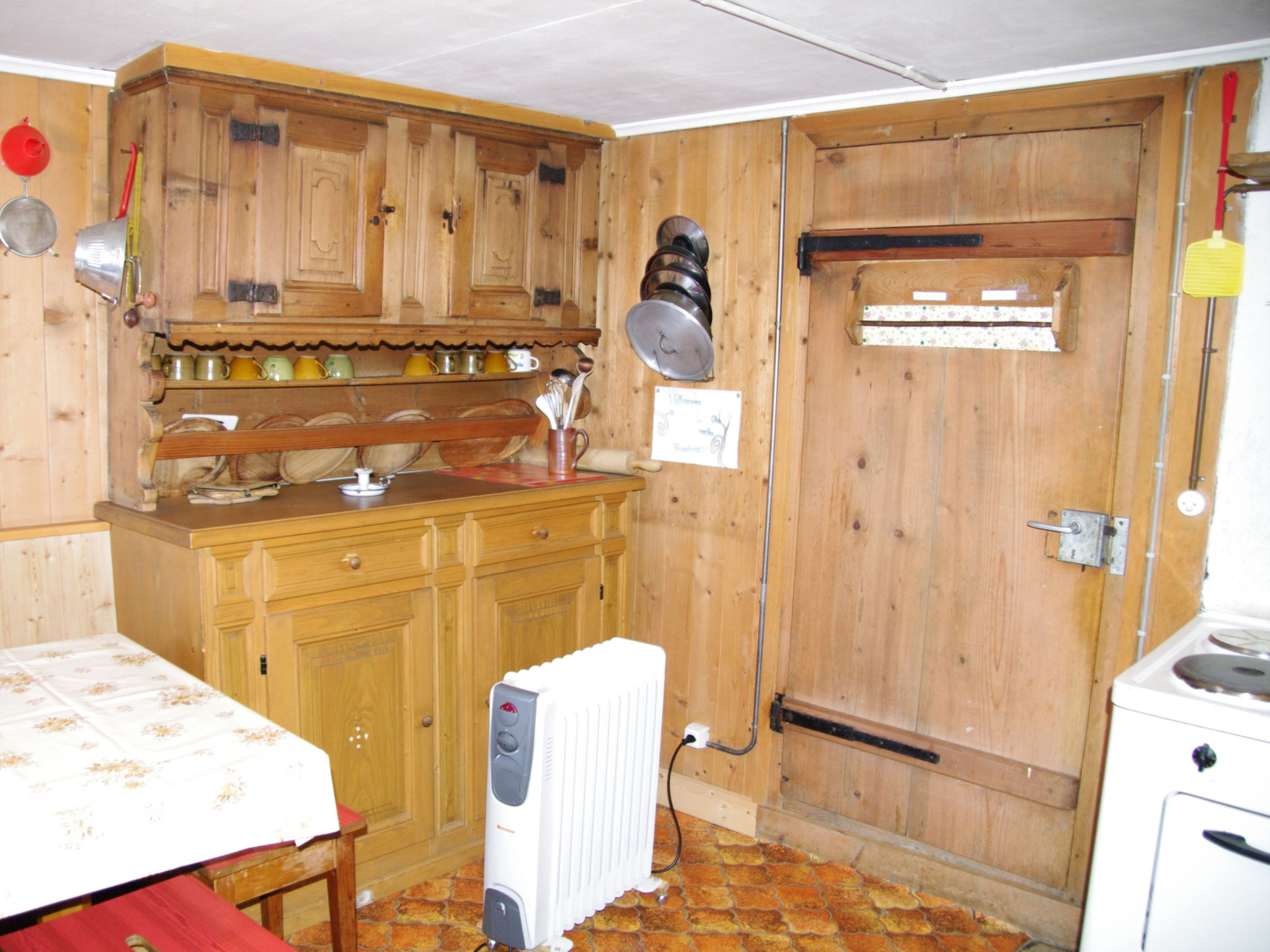 Ferienhaus Altes Walserhaus, Brün, (Valendas-Brün), 22004B - Binnen