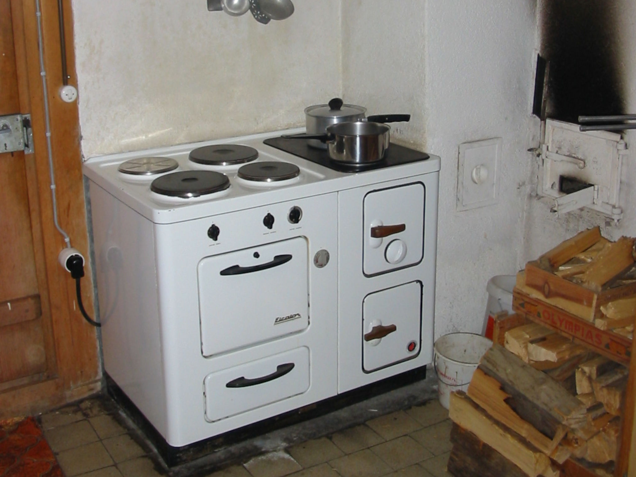 Ferienhaus Altes Walserhaus, Brün, (Valendas-Brün), 22004B - Buiten