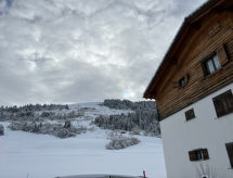 Knus appartement aan de skipiste in Obersaxen met bergzicht - thumbnail 5