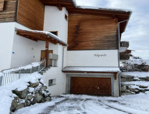 Knus appartement aan de skipiste in Obersaxen met bergzicht - thumbnail 3