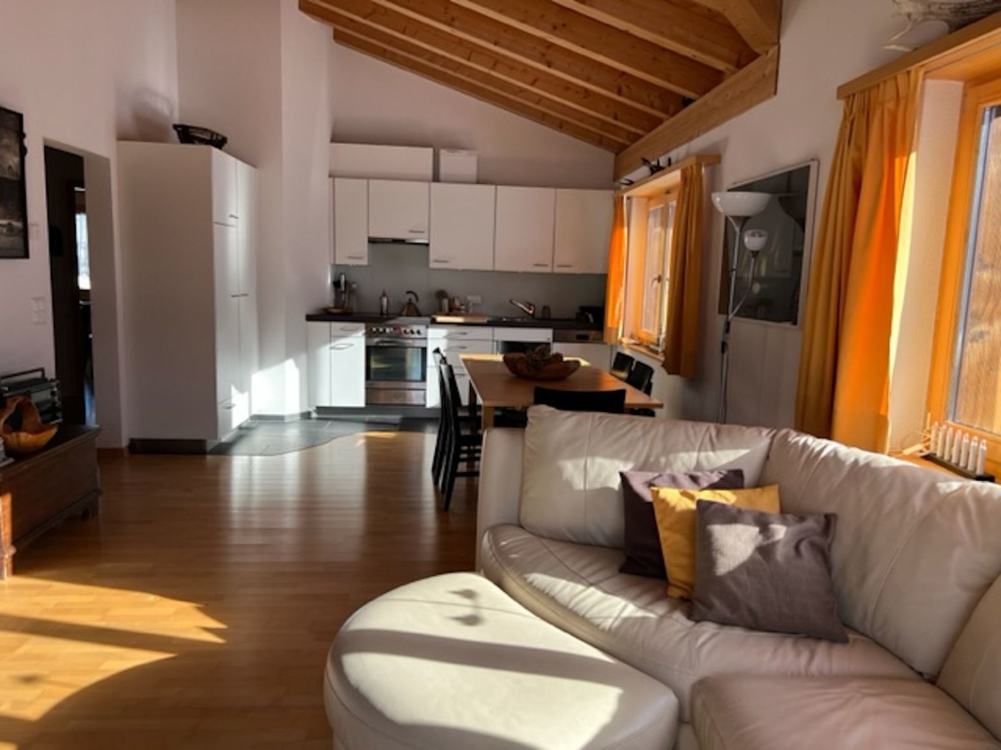 Appartement Alpatli, Obersaxen-Miraniga, (Obersaxen), 38095B – Cuisine et coin repas, photo 30 sur 32